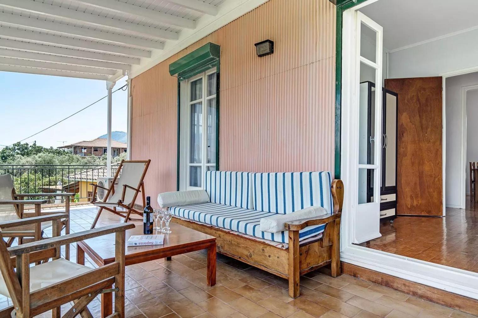 شقة Woodpecker House Lefkada ليغيا المظهر الخارجي الصورة