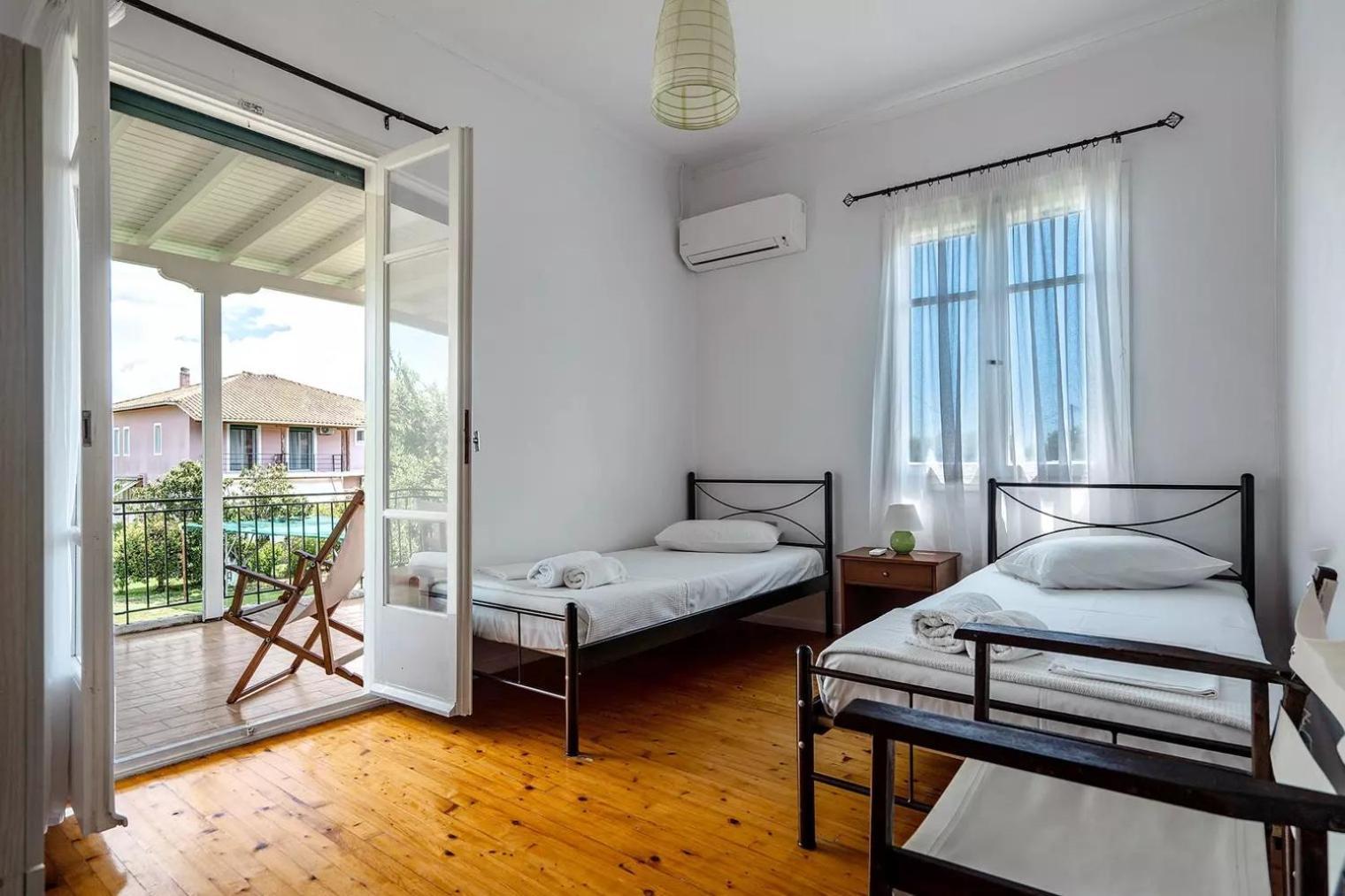 شقة Woodpecker House Lefkada ليغيا المظهر الخارجي الصورة