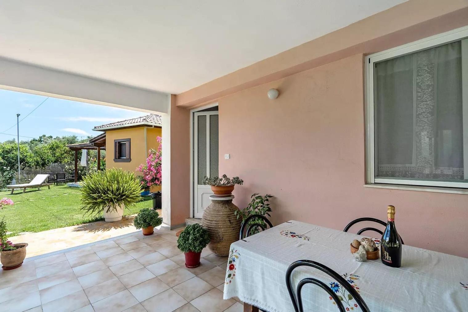 شقة Woodpecker House Lefkada ليغيا المظهر الخارجي الصورة